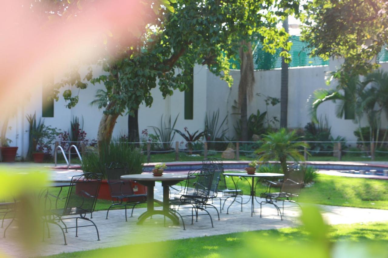Aurea Hotel And Suites Zapopan Exteriör bild